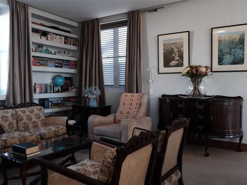 Nieuwerust ~ 5 star self-catering in Prince Albert